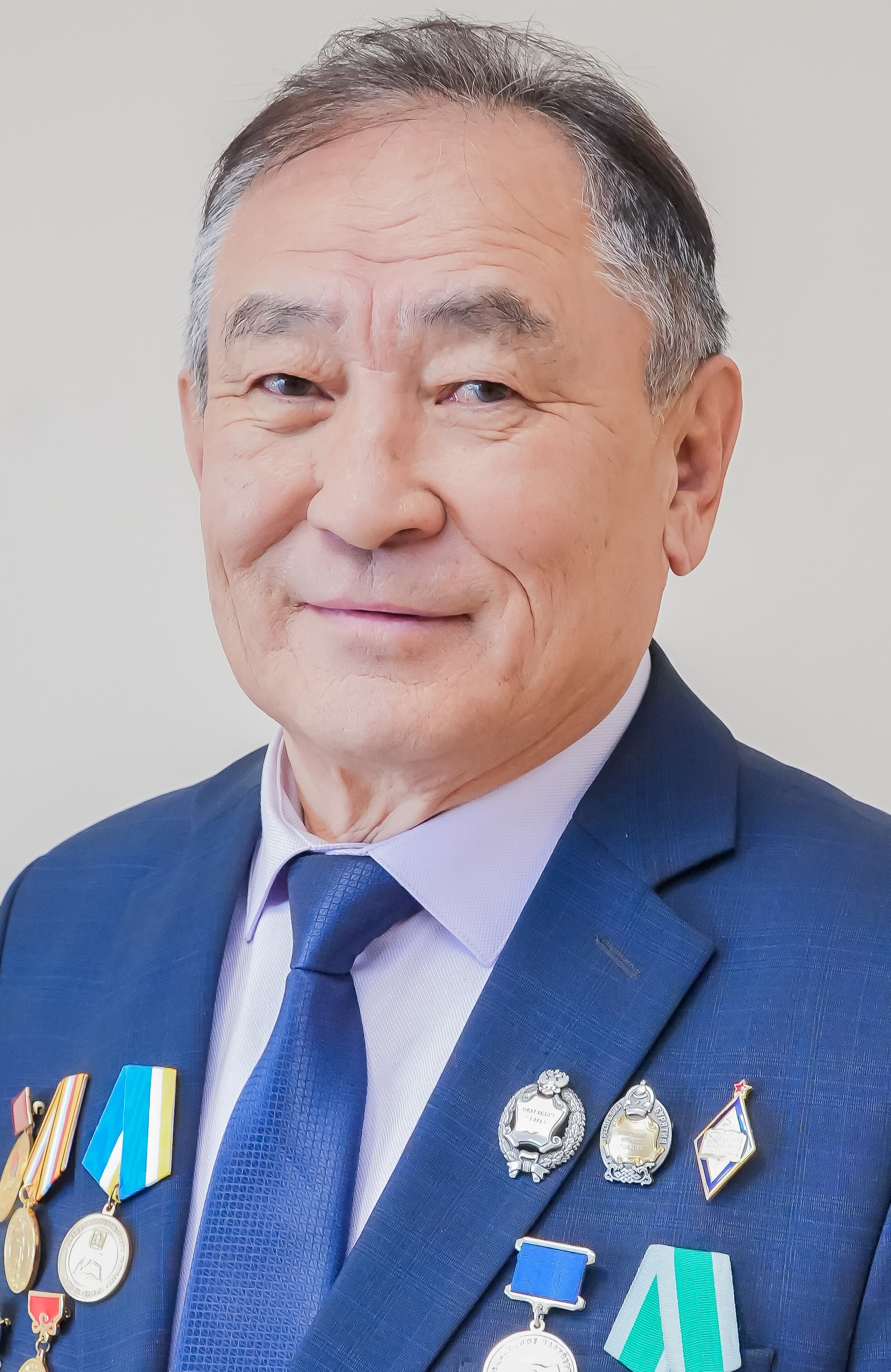 Бадмаев Владимир Михайлович.
